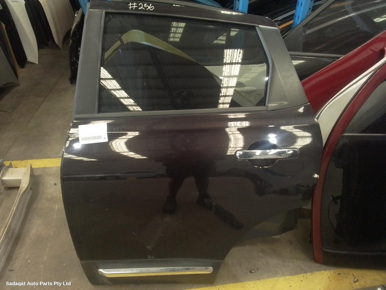 Nissan Dualis Left Rear Door/sliding