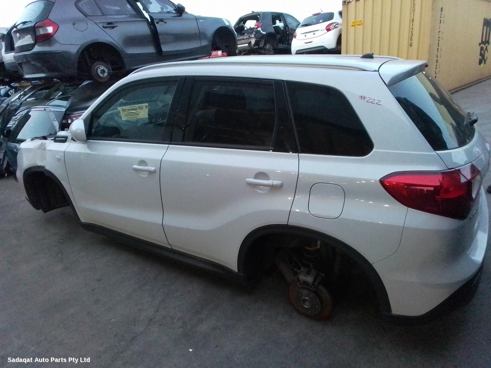 Suzuki Vitara Left Door Mirror