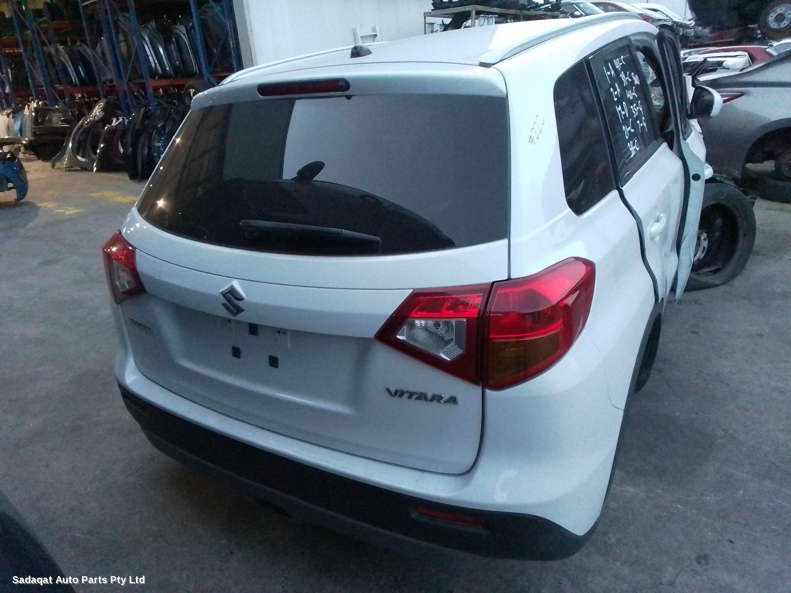 Suzuki Vitara Left Door Mirror
