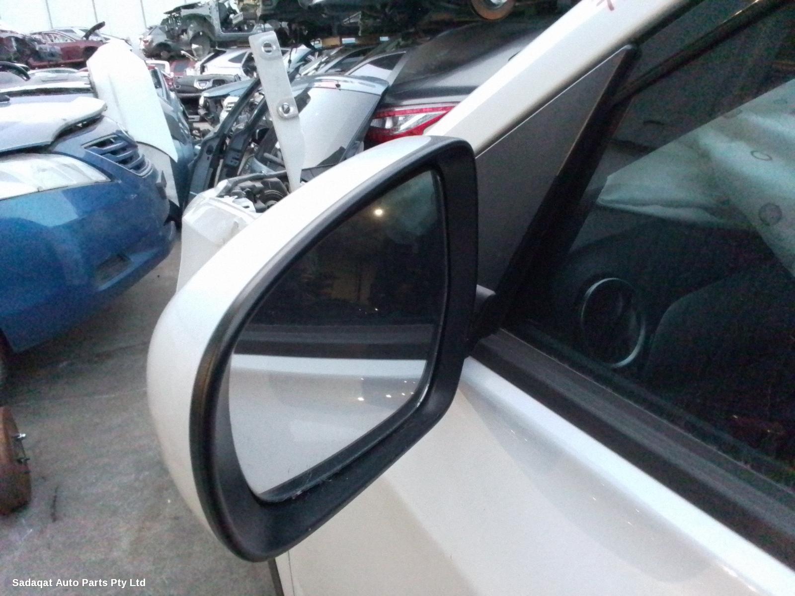 Suzuki Vitara Left Door Mirror