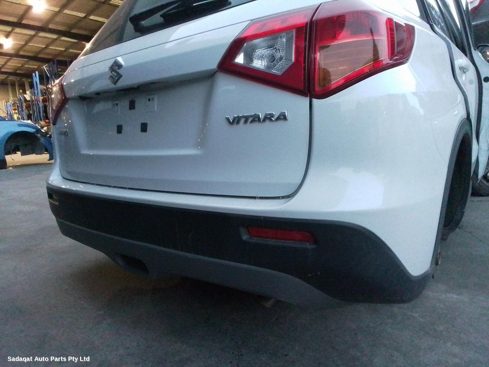 Suzuki Vitara Left Door Mirror