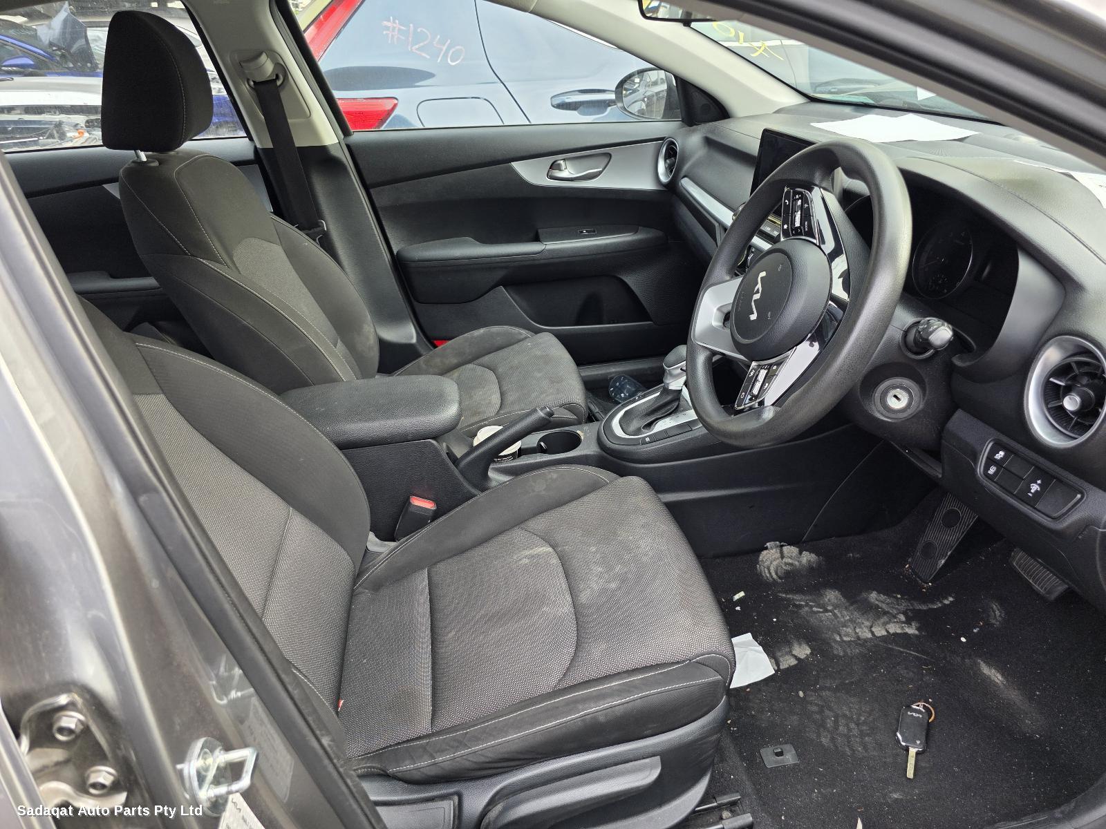 Kia Cerato Right Door Mirror