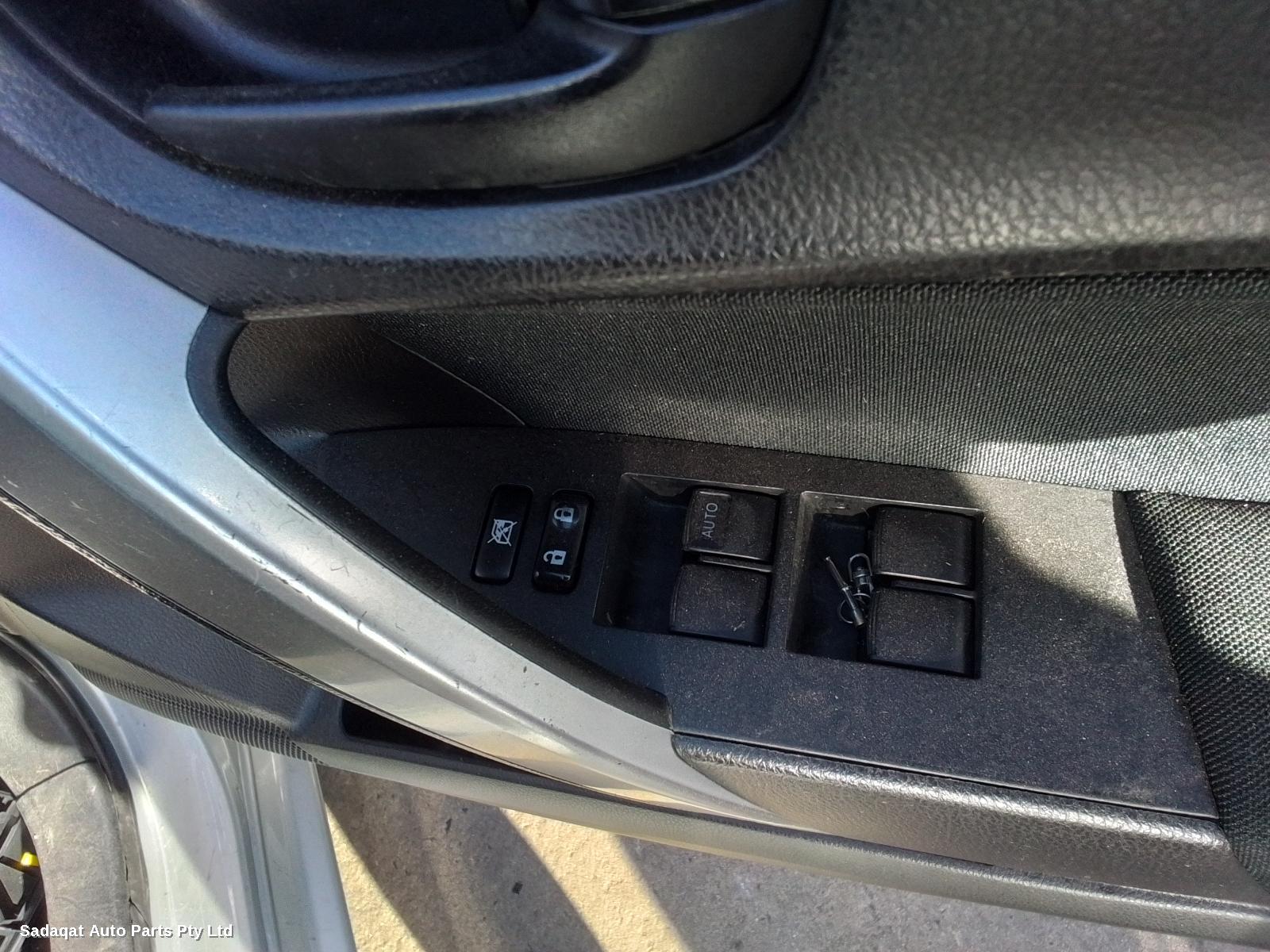 Toyota Corolla Left Taillight