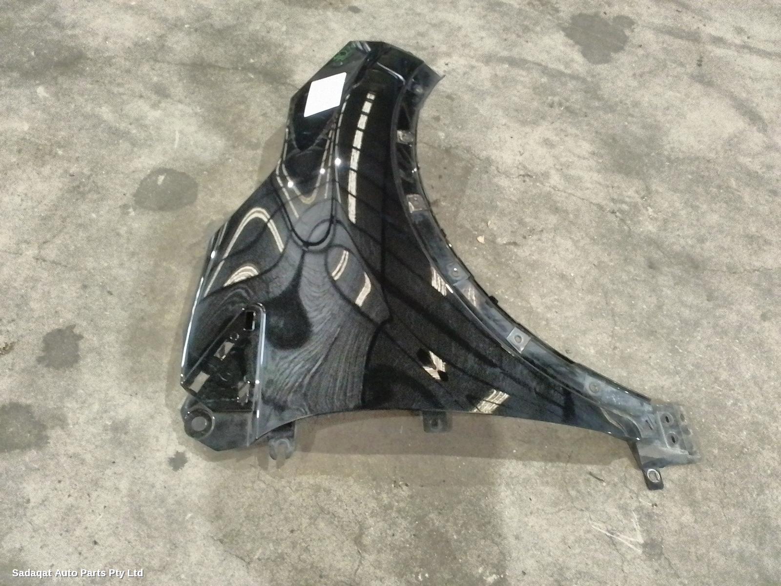 Renault Captur Right Guard