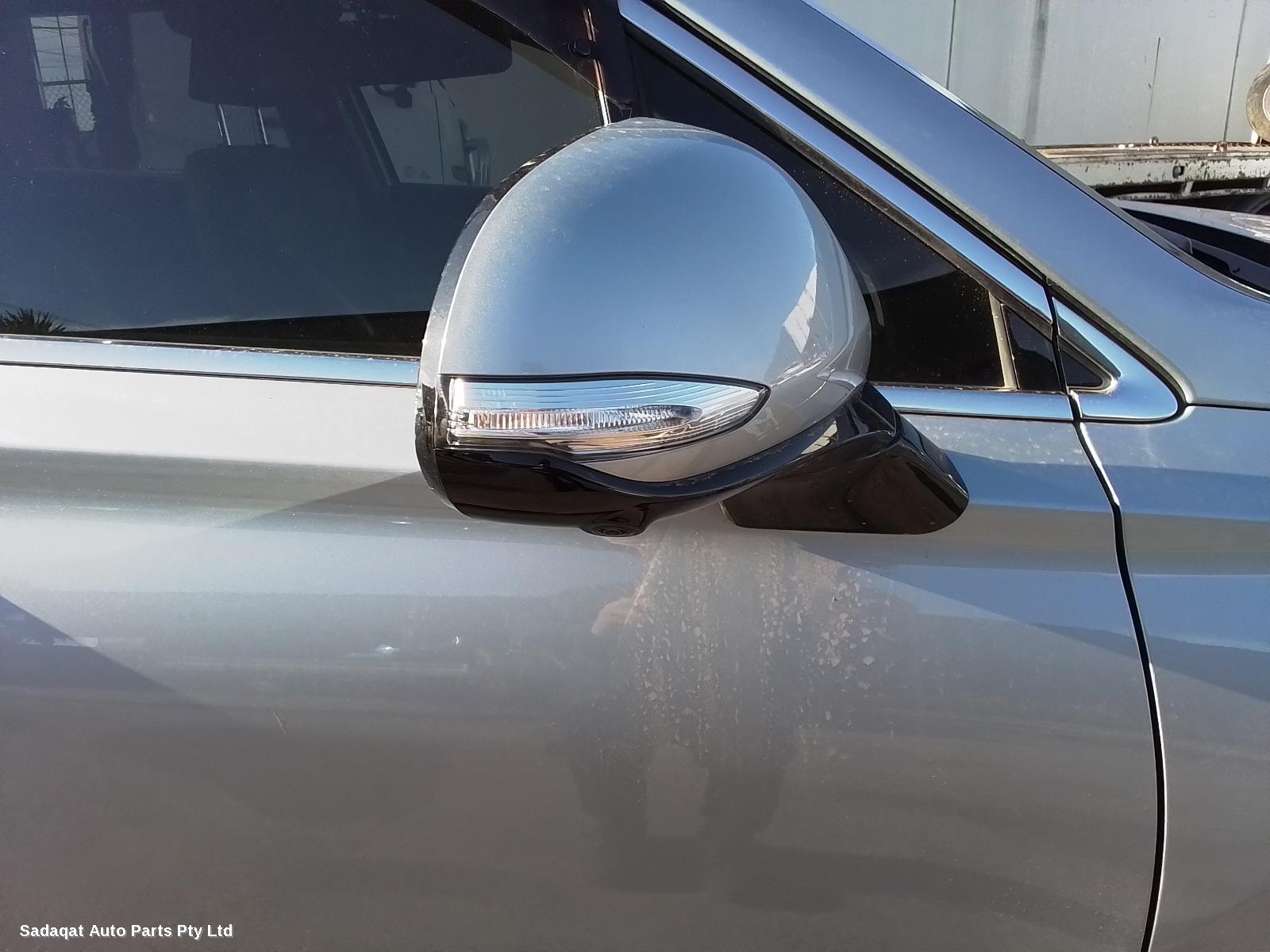 Hyundai Santa Fe 3rd Seat