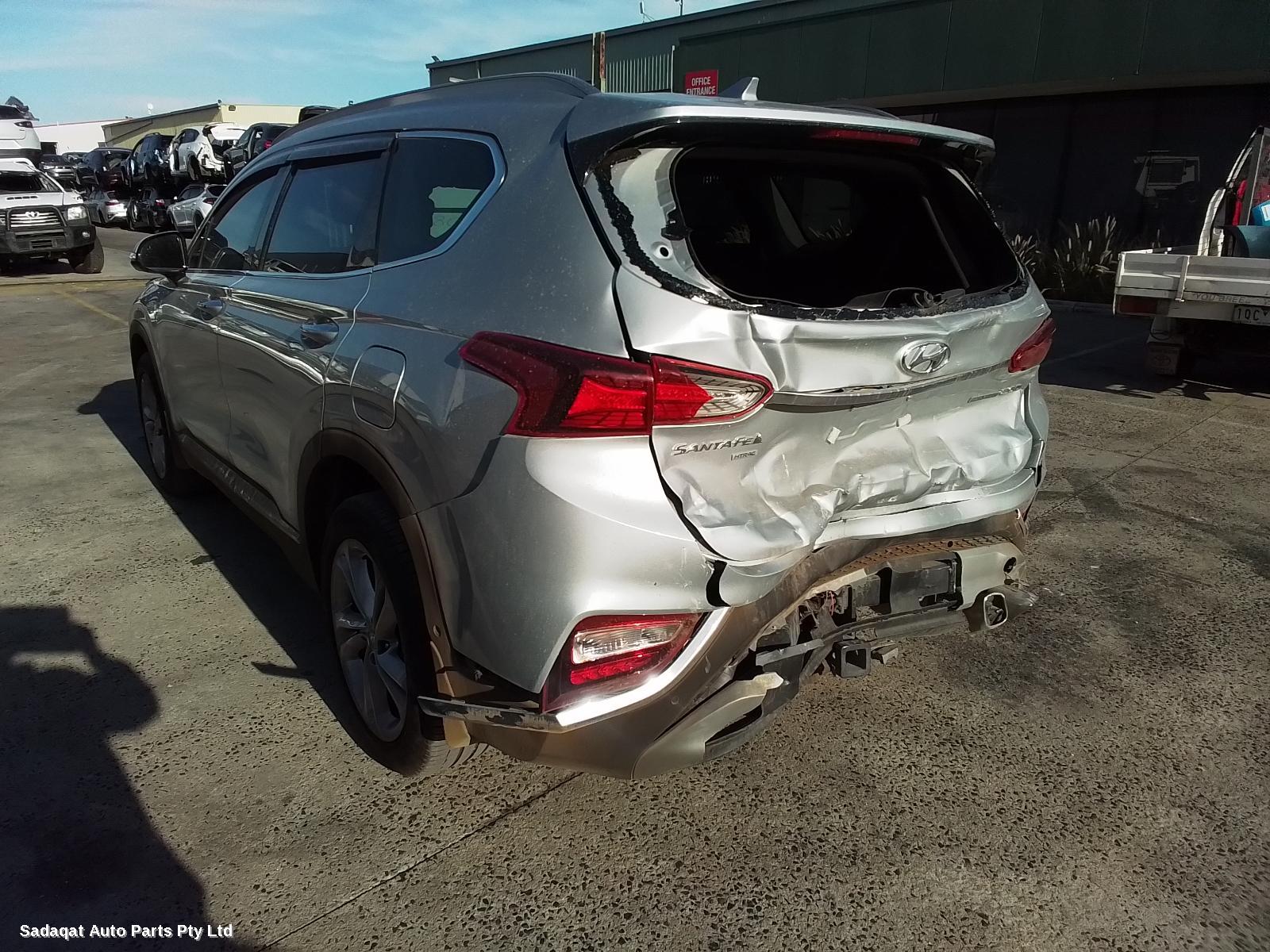 Hyundai Santa Fe 3rd Seat