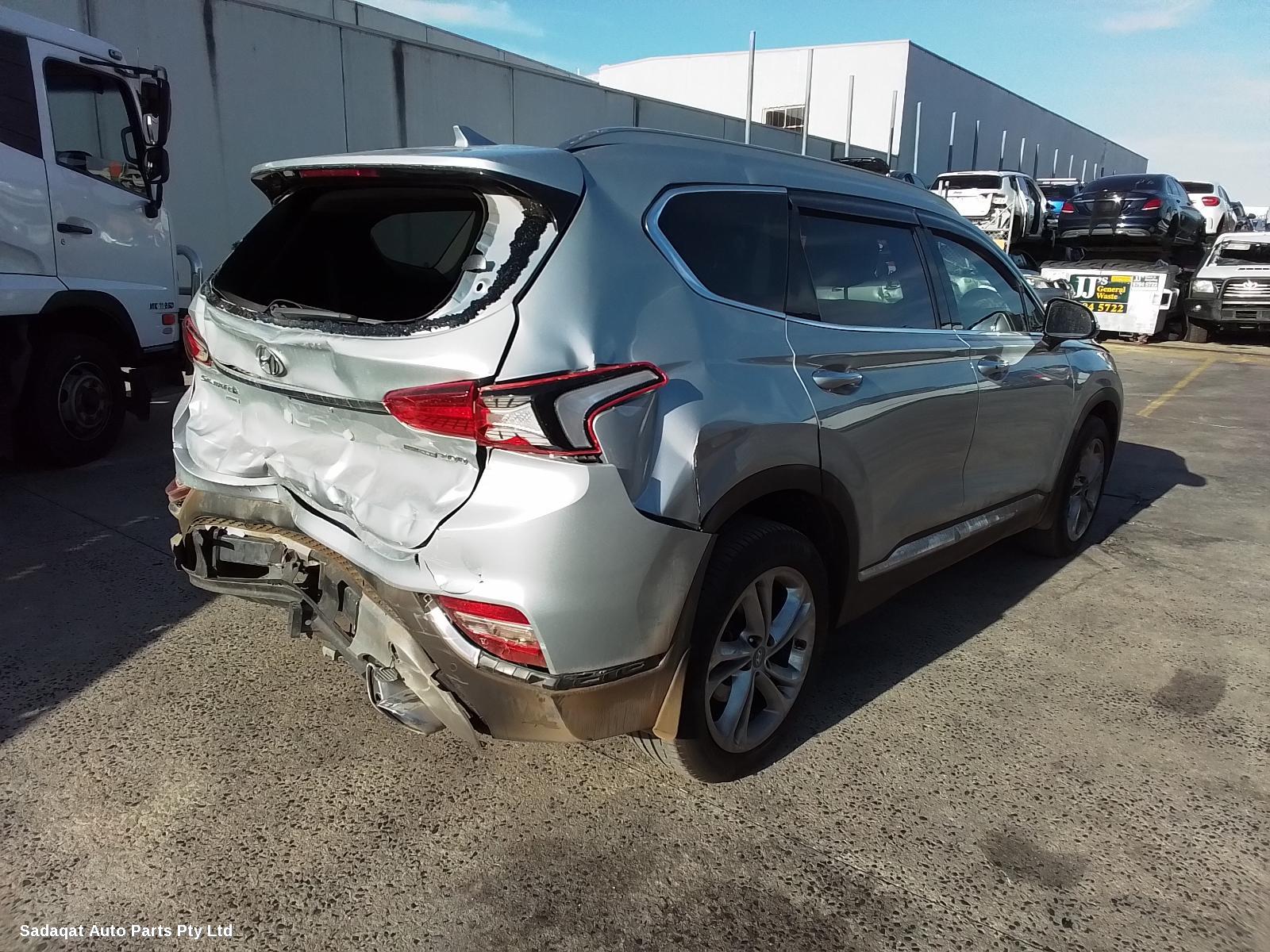 Hyundai Santa Fe 3rd Seat