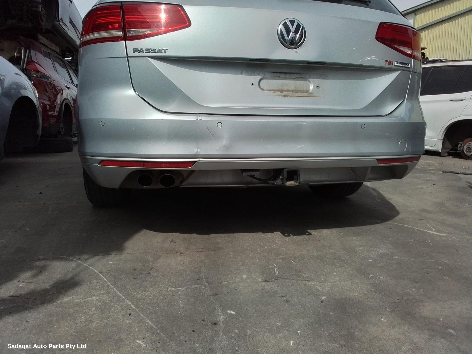 Volkswagen Passat Hatch Strut