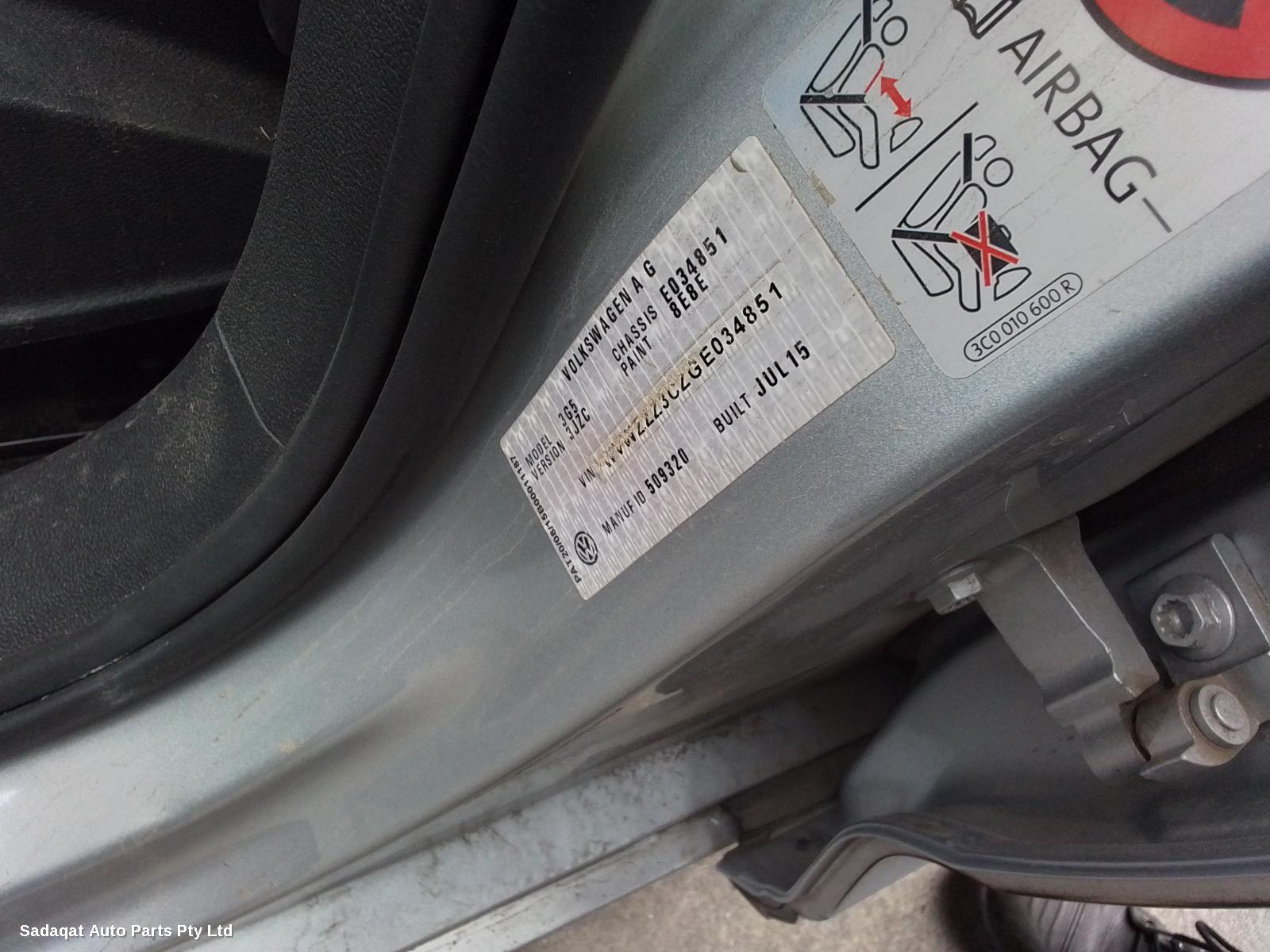 Volkswagen Passat Hatch Strut