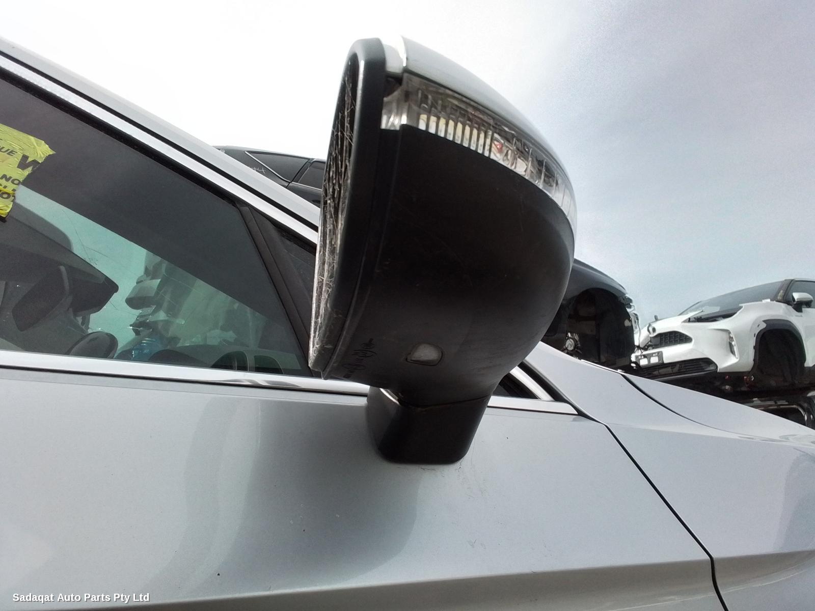 Volkswagen Passat Hatch Strut