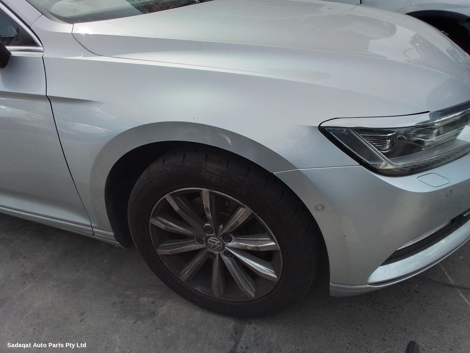 Volkswagen Passat Hatch Strut