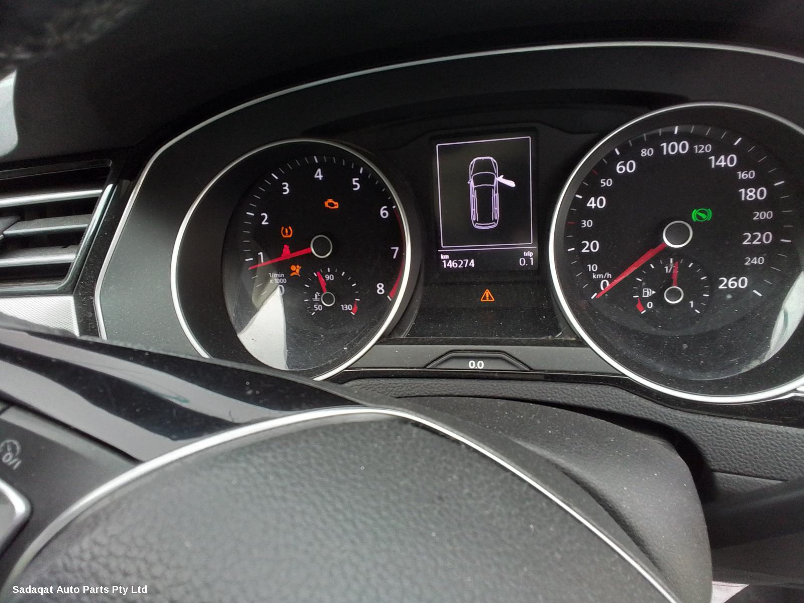 Volkswagen Passat Hatch Strut