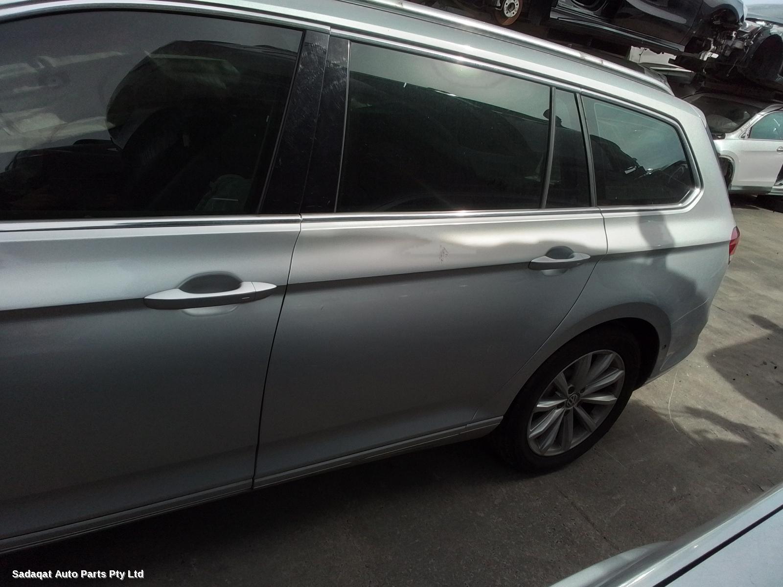 Volkswagen Passat Hatch Strut