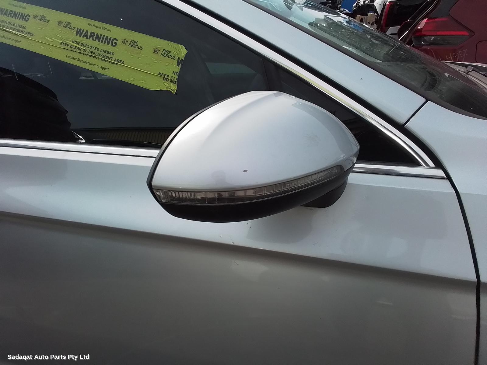 Volkswagen Passat Hatch Strut