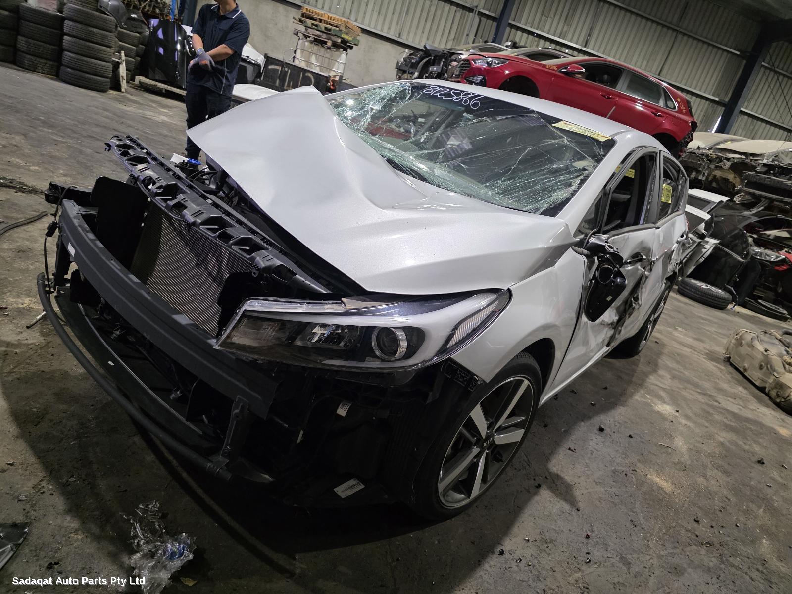 Volkswagen Golf R/bar Bracket/reinfo