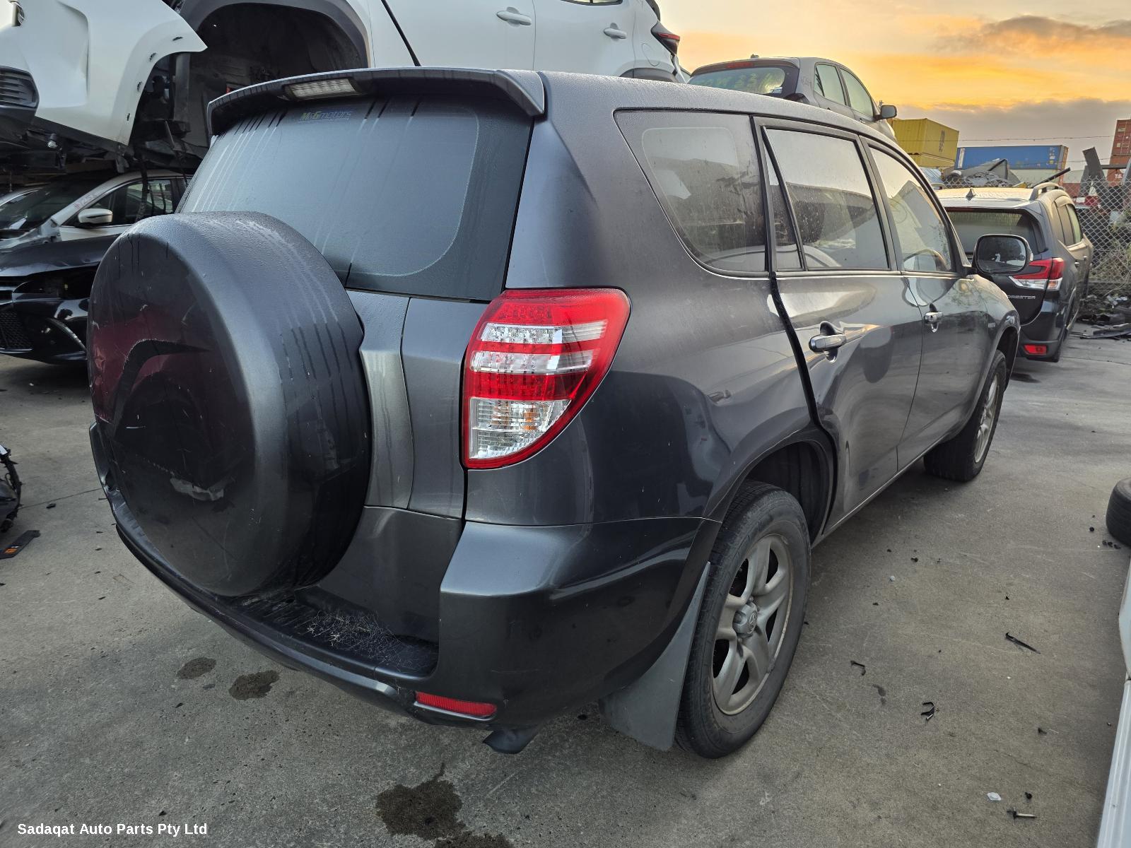 Toyota Rav4 Left Taillight