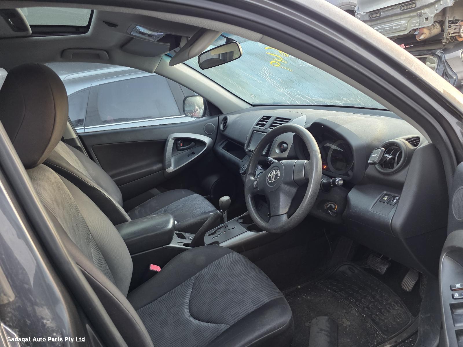 Toyota Rav4 Left Taillight