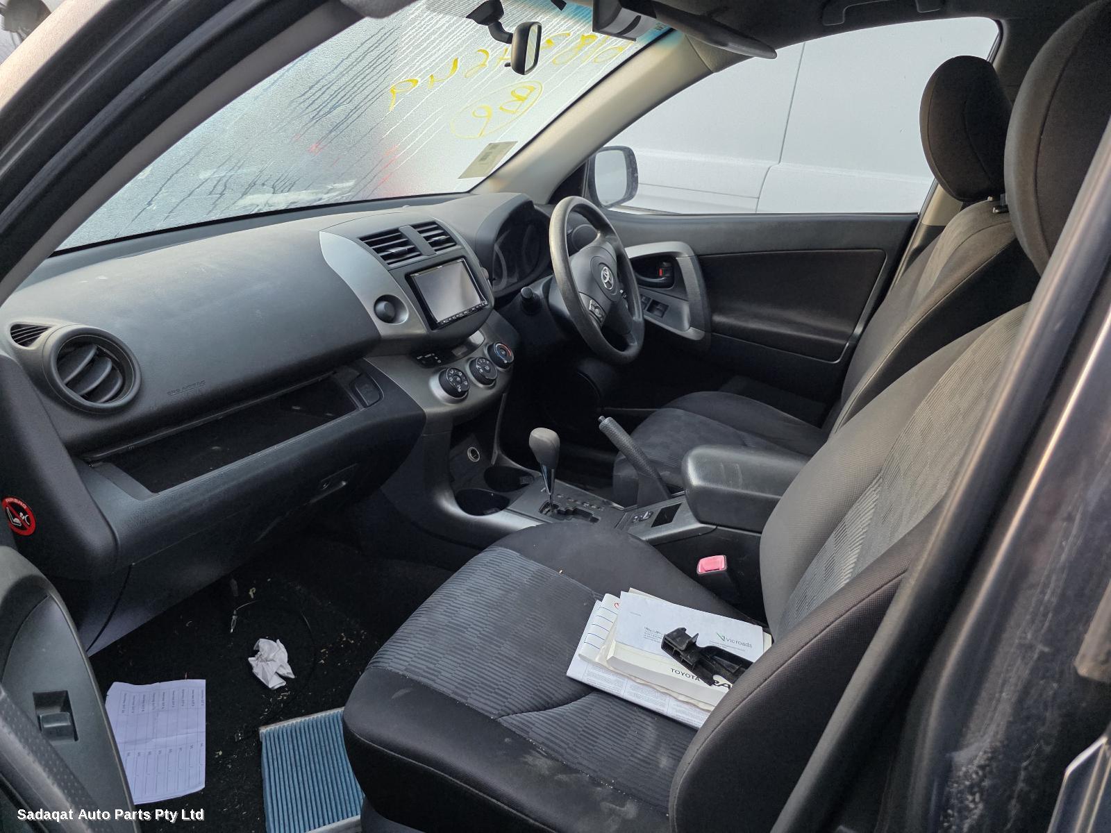 Toyota Rav4 Left Taillight