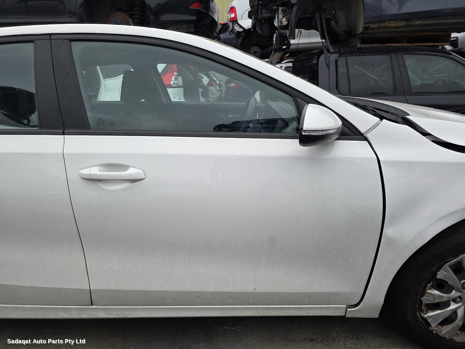 Kia Cerato Right Door Mirror