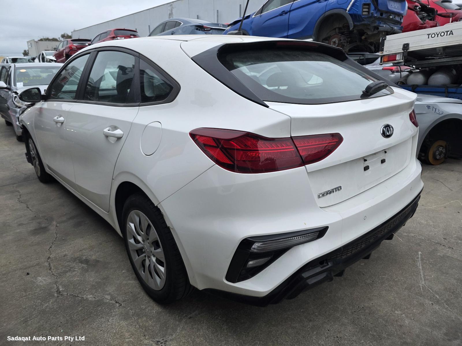 Kia Cerato Right Door Mirror