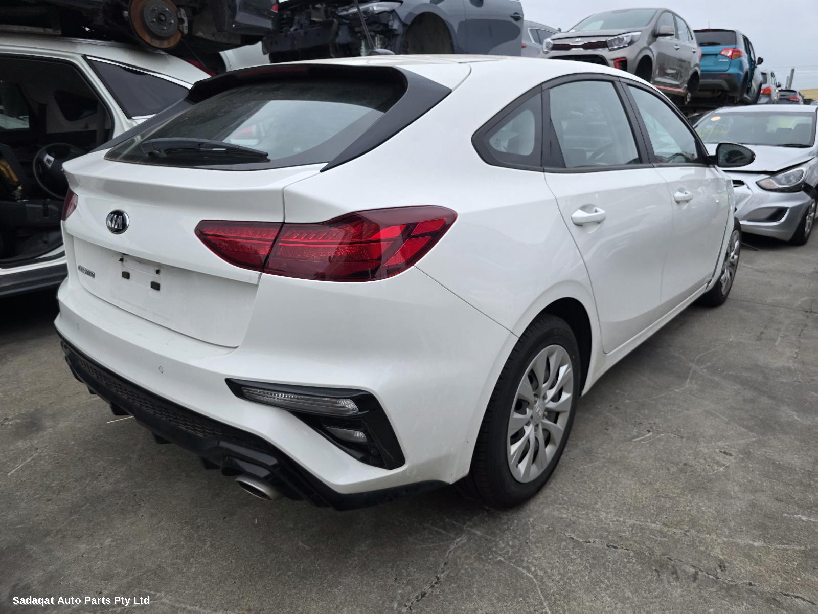 Kia Cerato Right Door Mirror