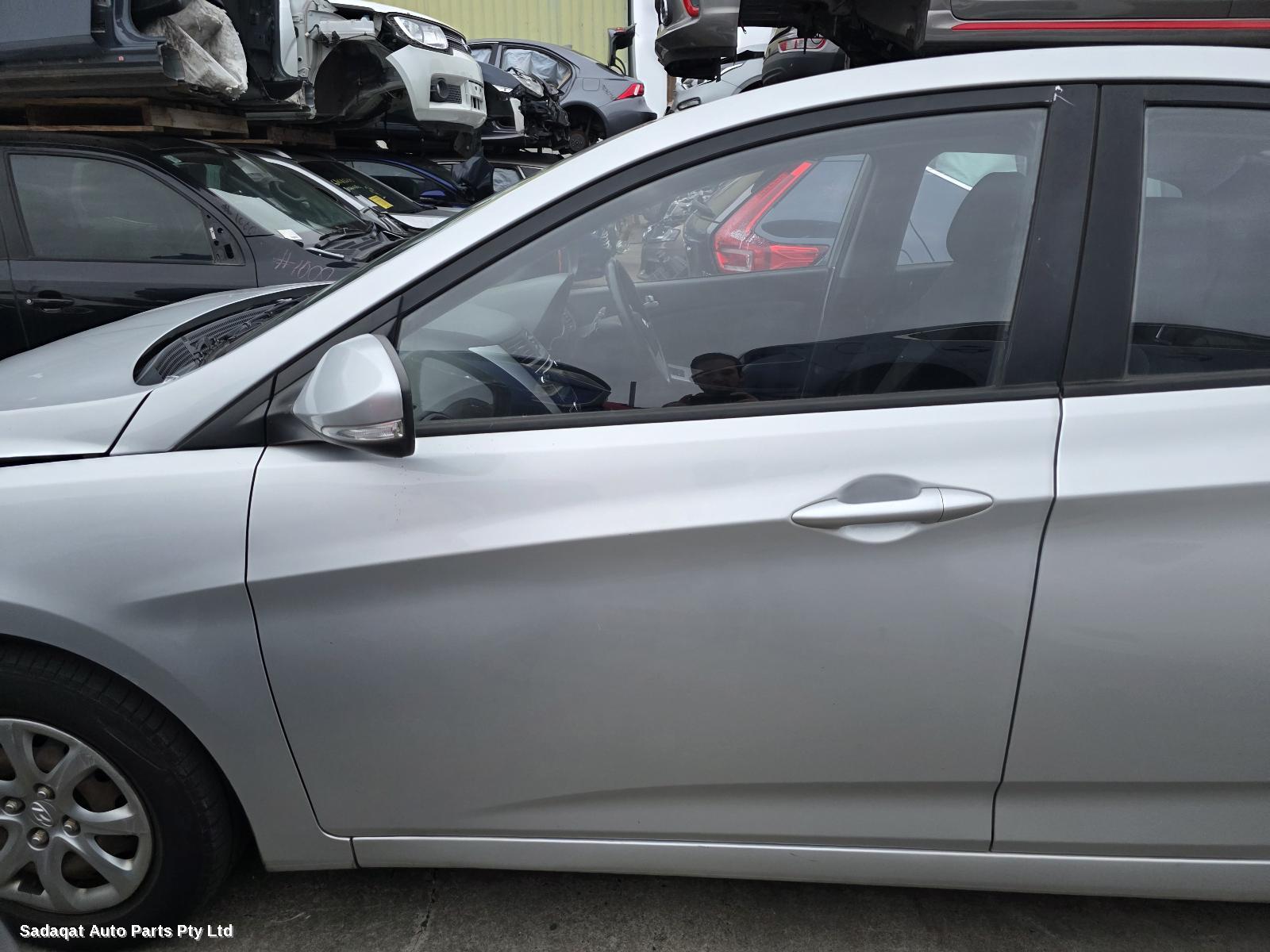 Hyundai Accent Left Guard