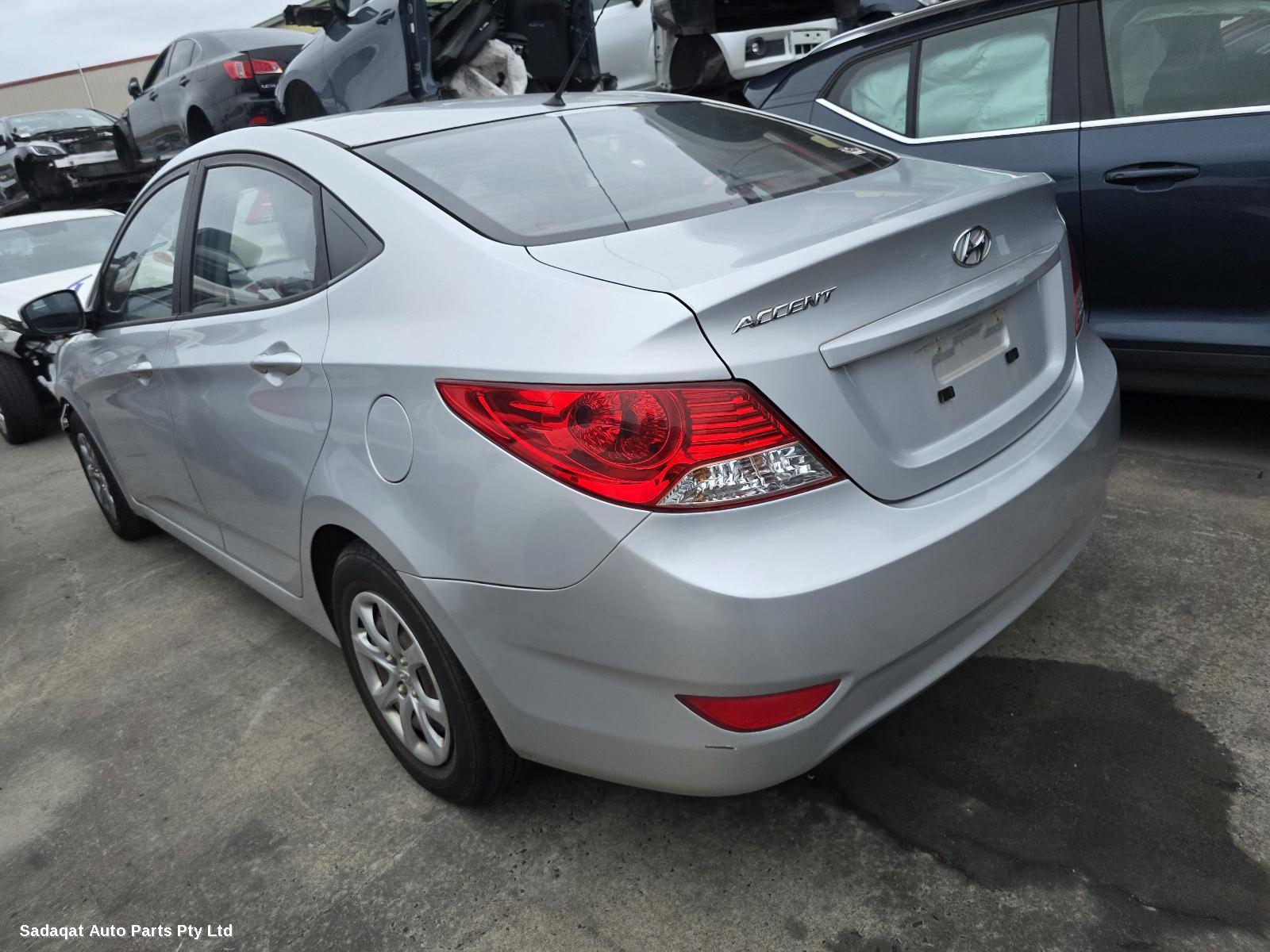 Hyundai Accent Left Guard