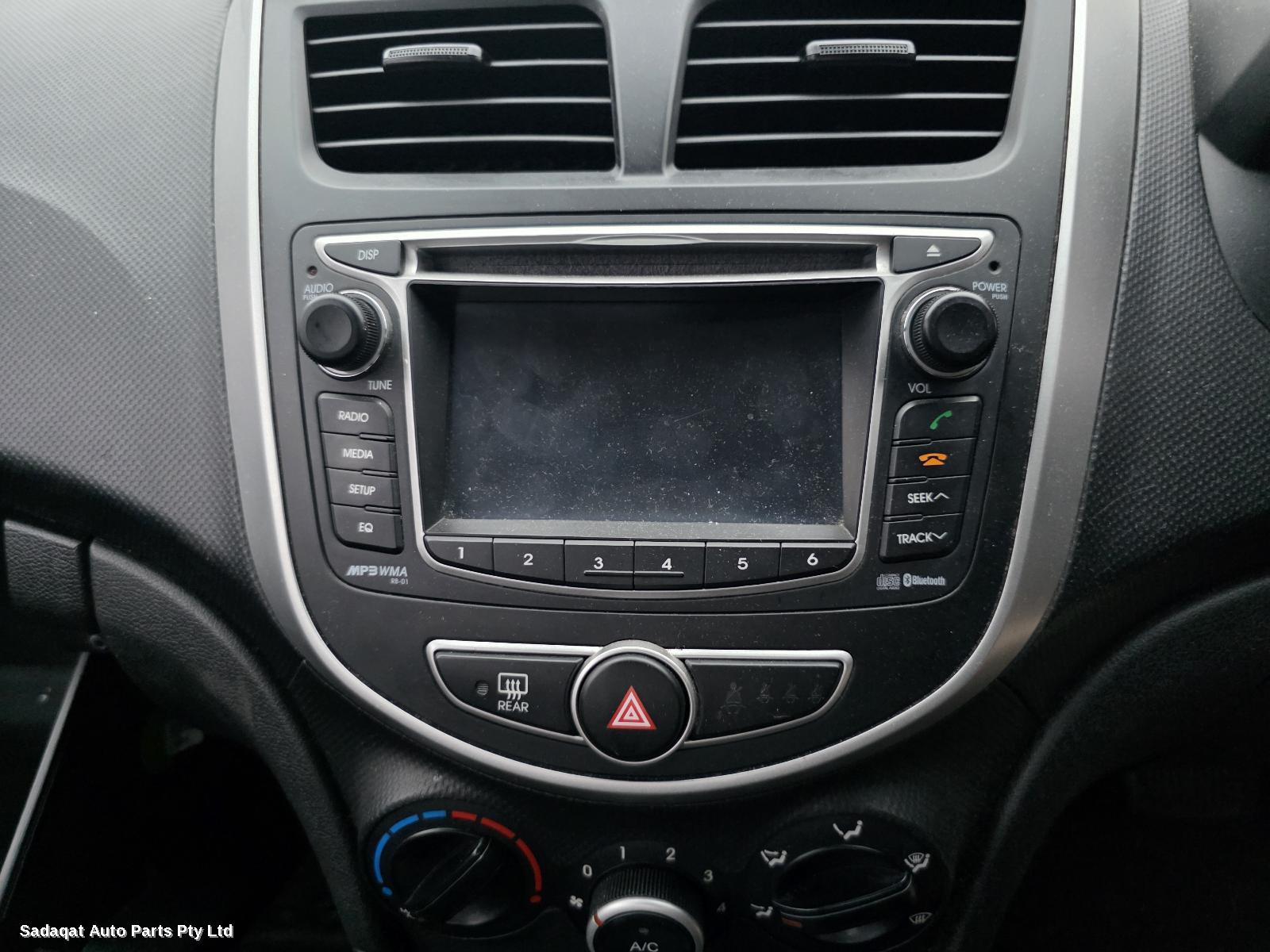 Hyundai Accent Left Guard