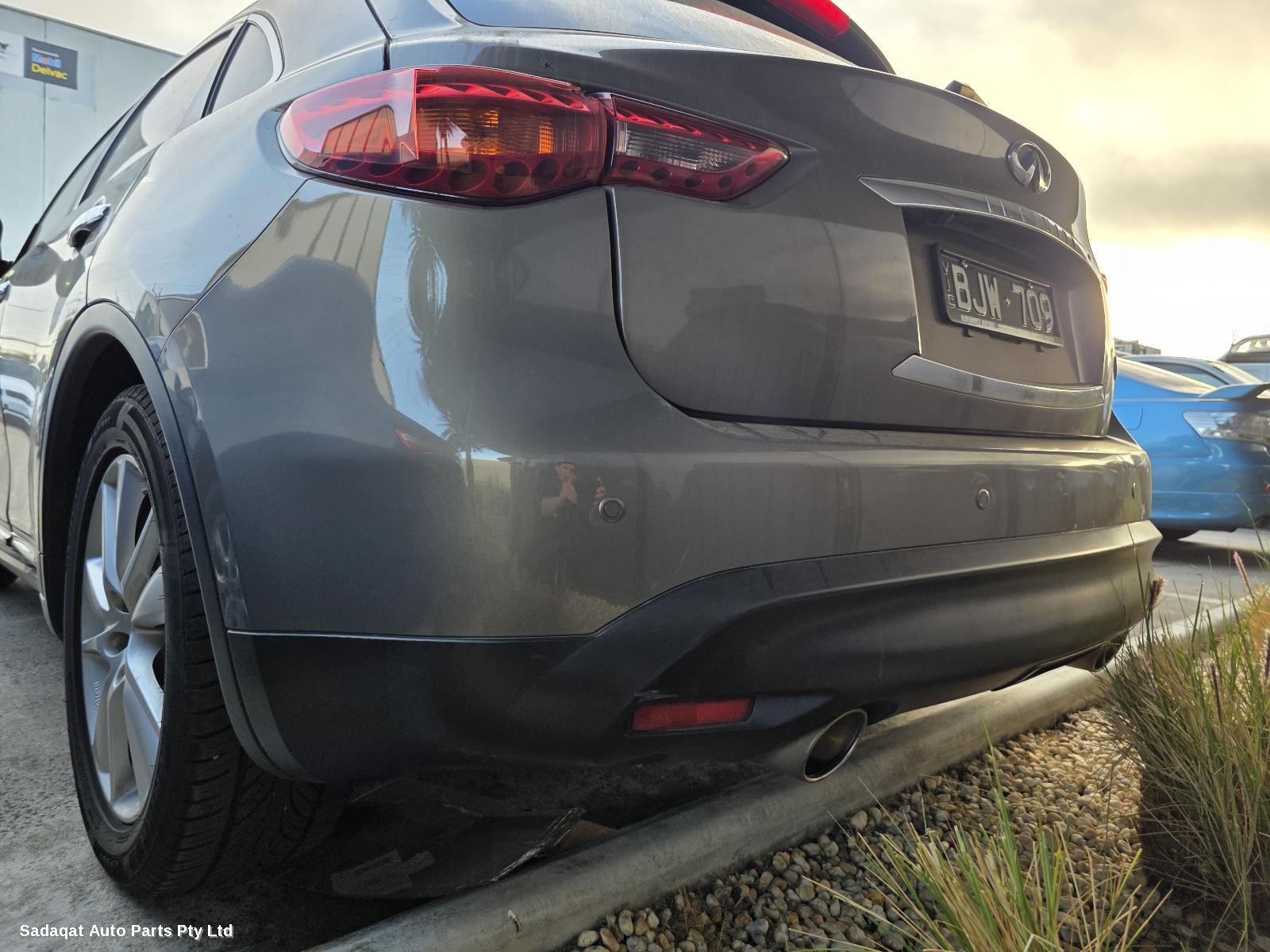 Infiniti Qx70 Bonnet Lock/support