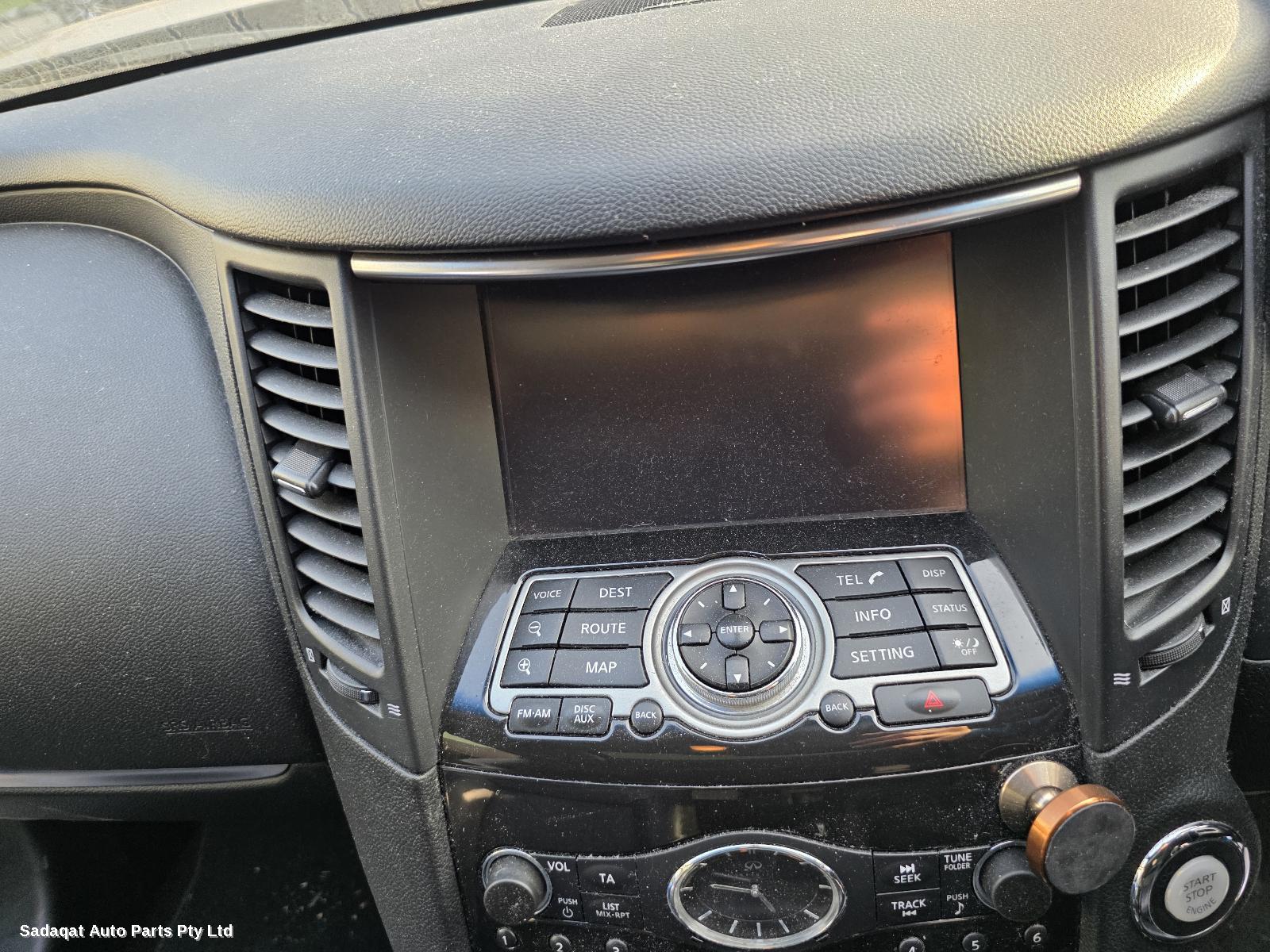 Infiniti Qx70 Bonnet Lock/support