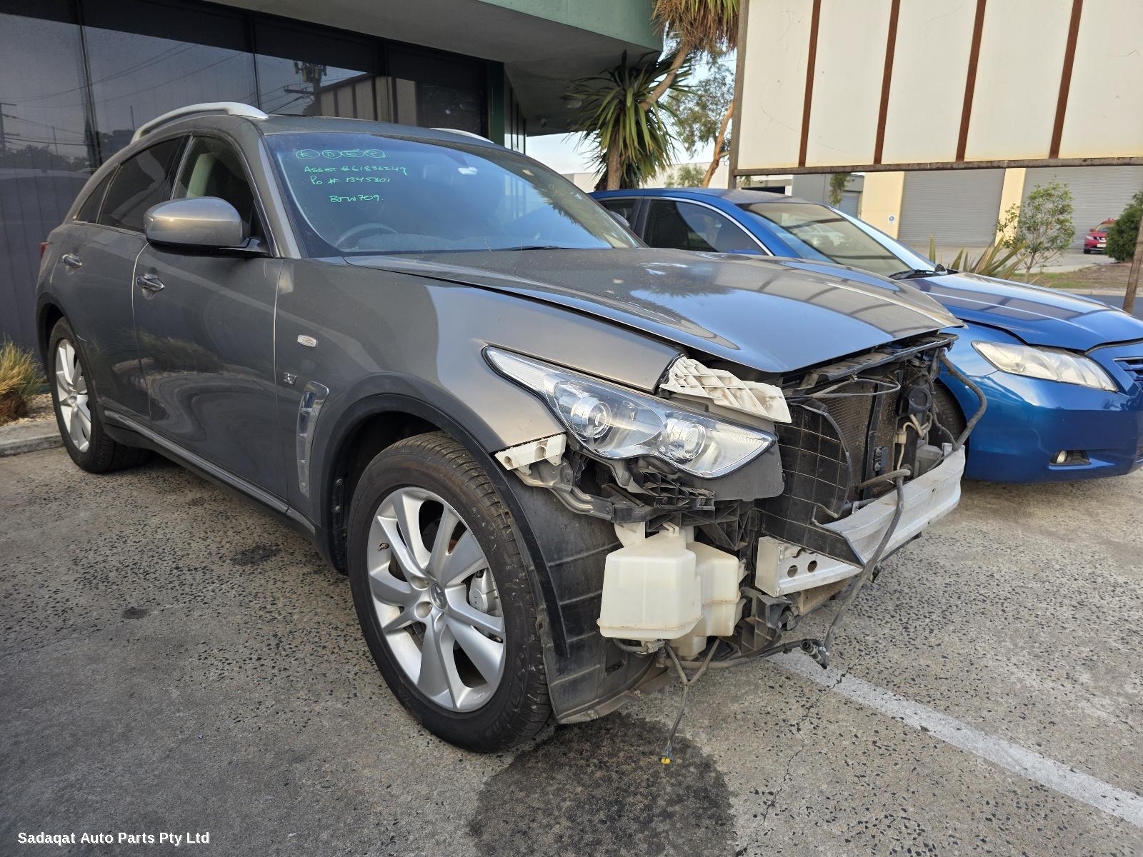 Infiniti Qx70 Radiator
