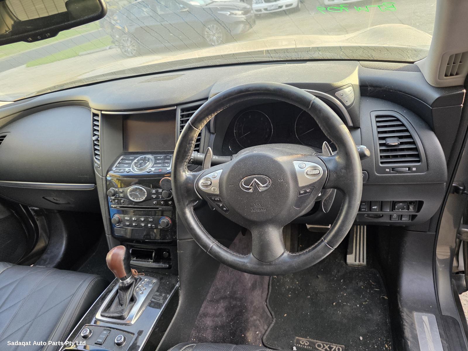 Infiniti Qx70 Bonnet Lock/support