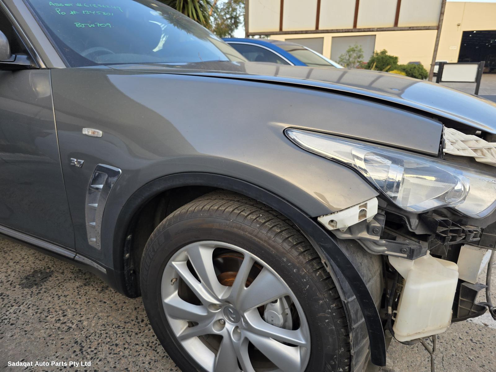 Infiniti Qx70 Bonnet Lock/support