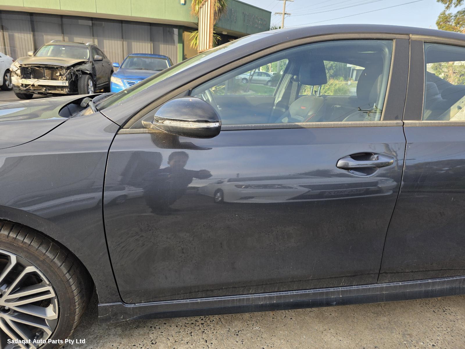 Kia Cerato Left Front Door Window