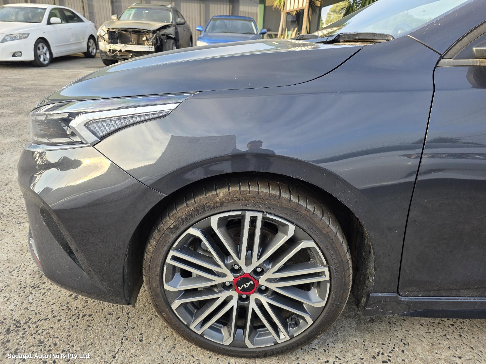 Kia Cerato Left Front Door Window