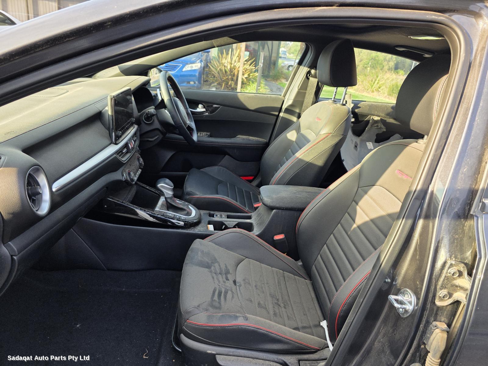 Kia Cerato Left Front Door Window