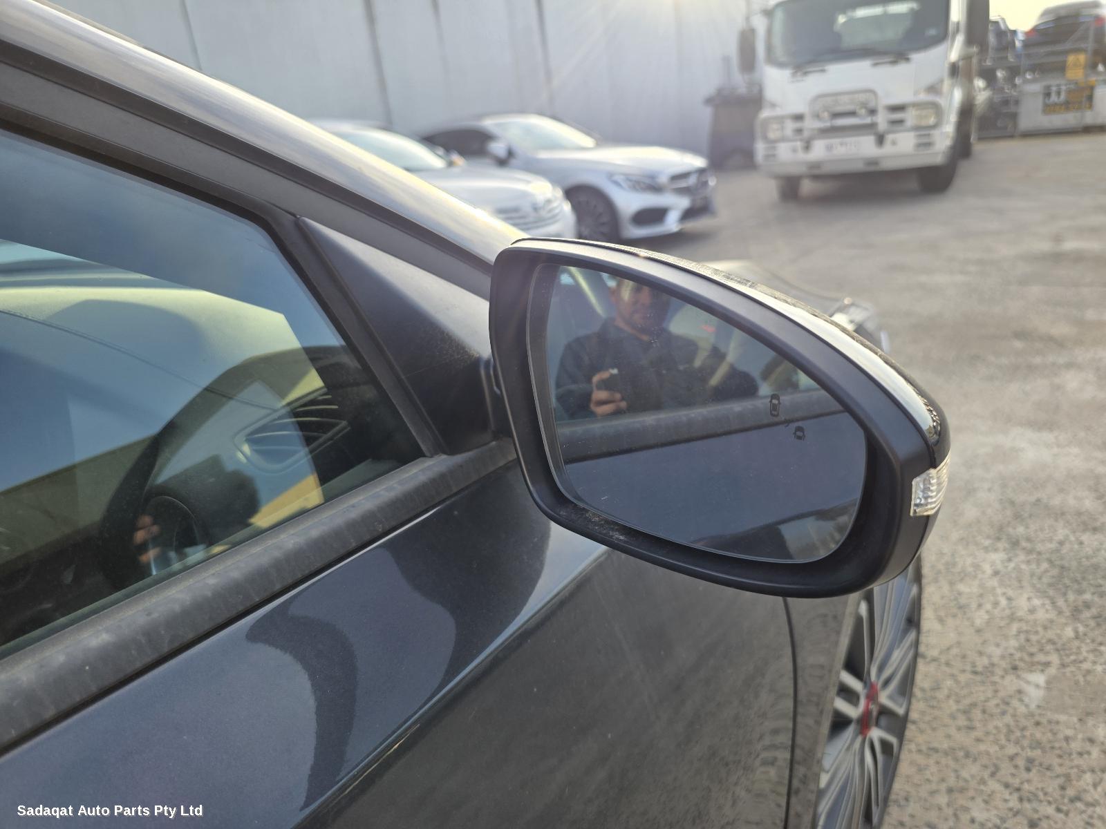 Kia Cerato Left Front Door Window