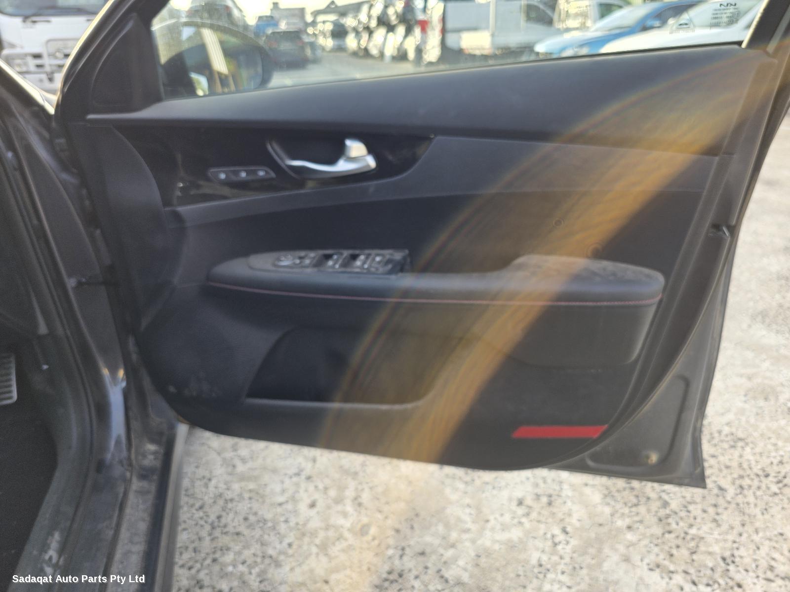 Kia Cerato Left Front Door Window