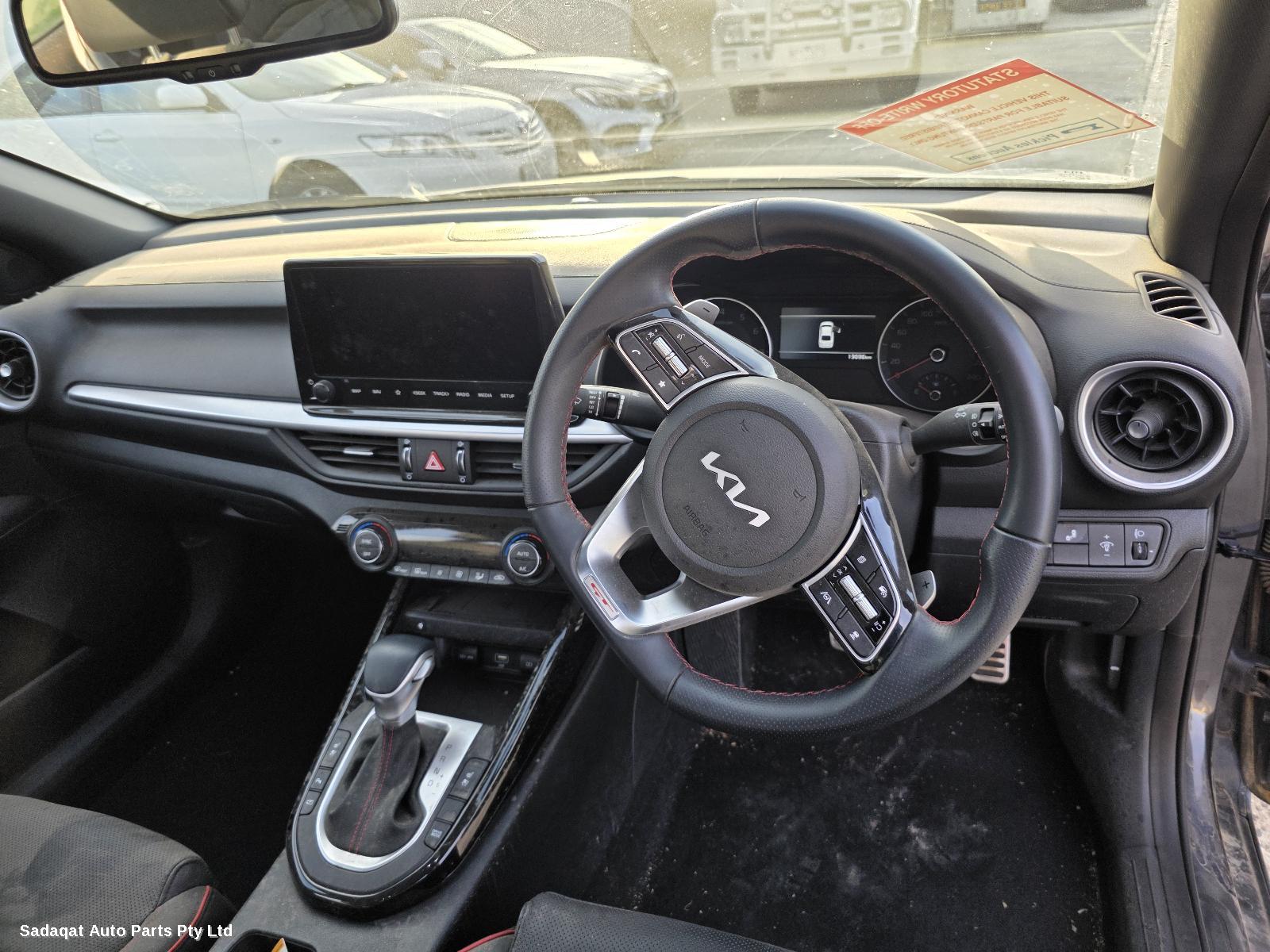 Kia Cerato Left Front Door Window