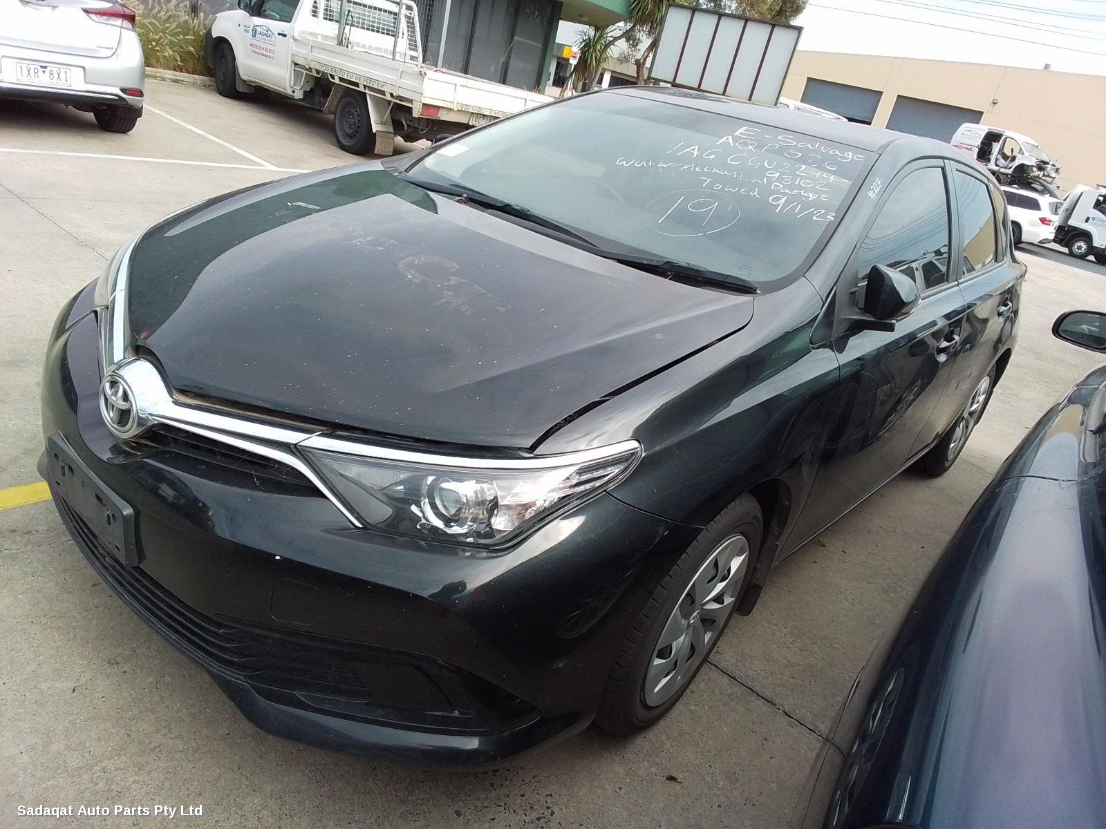 Toyota Corolla Right Headlamp