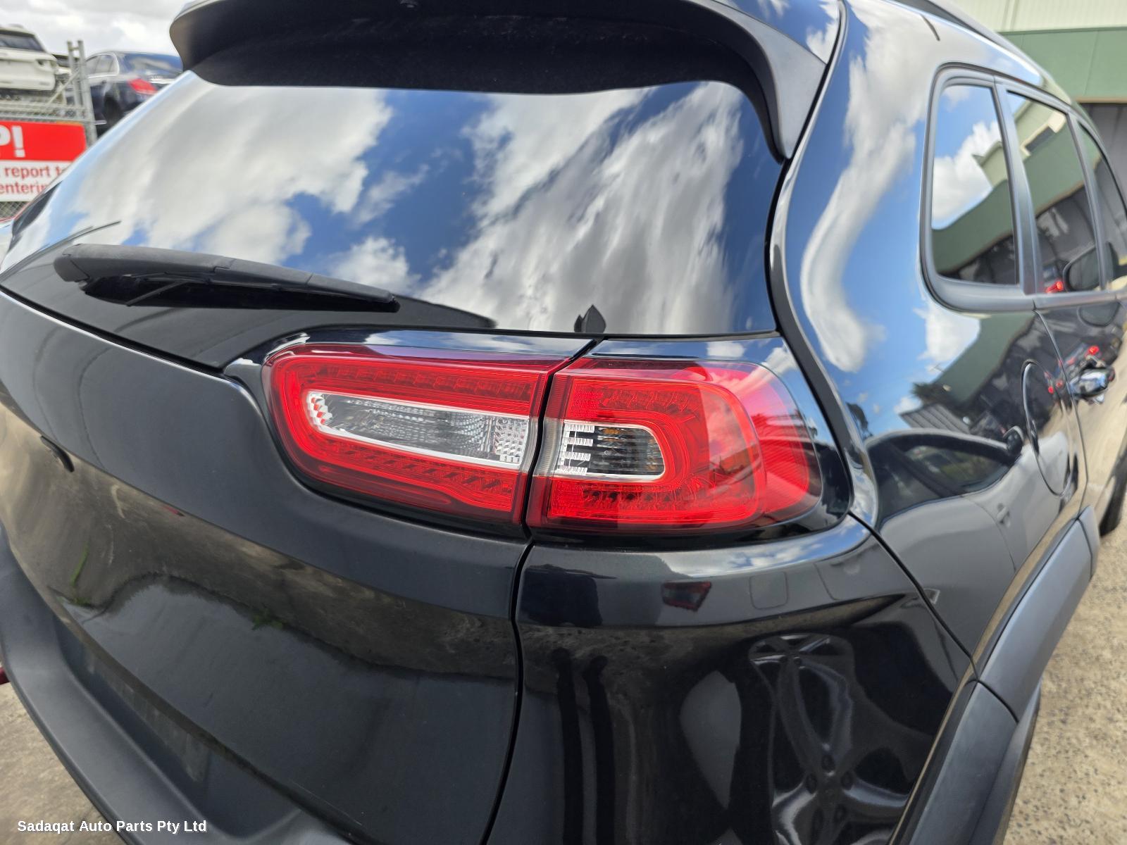 Jeep Cherokee Hoodlining