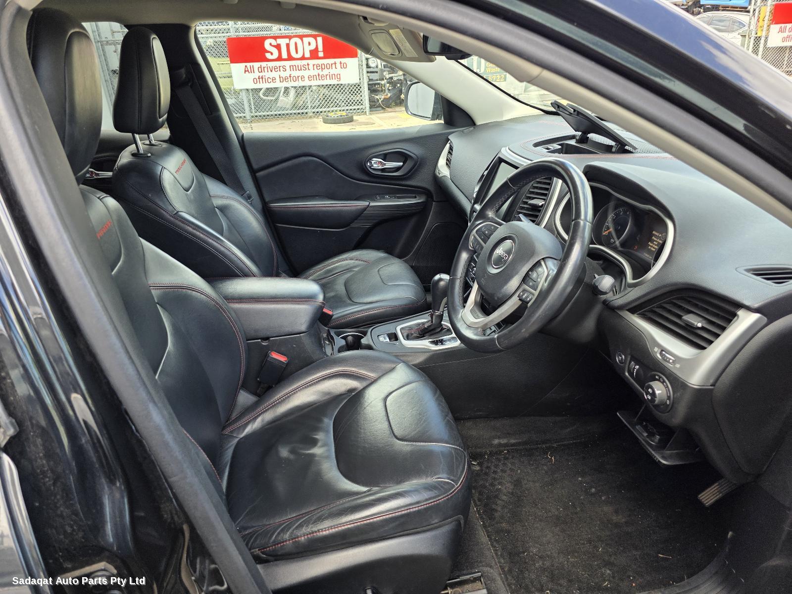 Jeep Cherokee Hoodlining