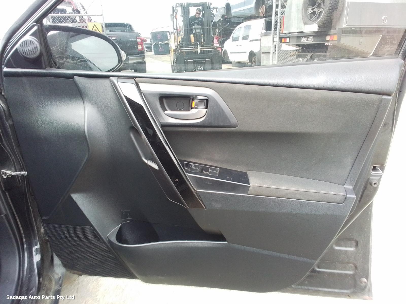 Toyota Corolla Right Headlamp