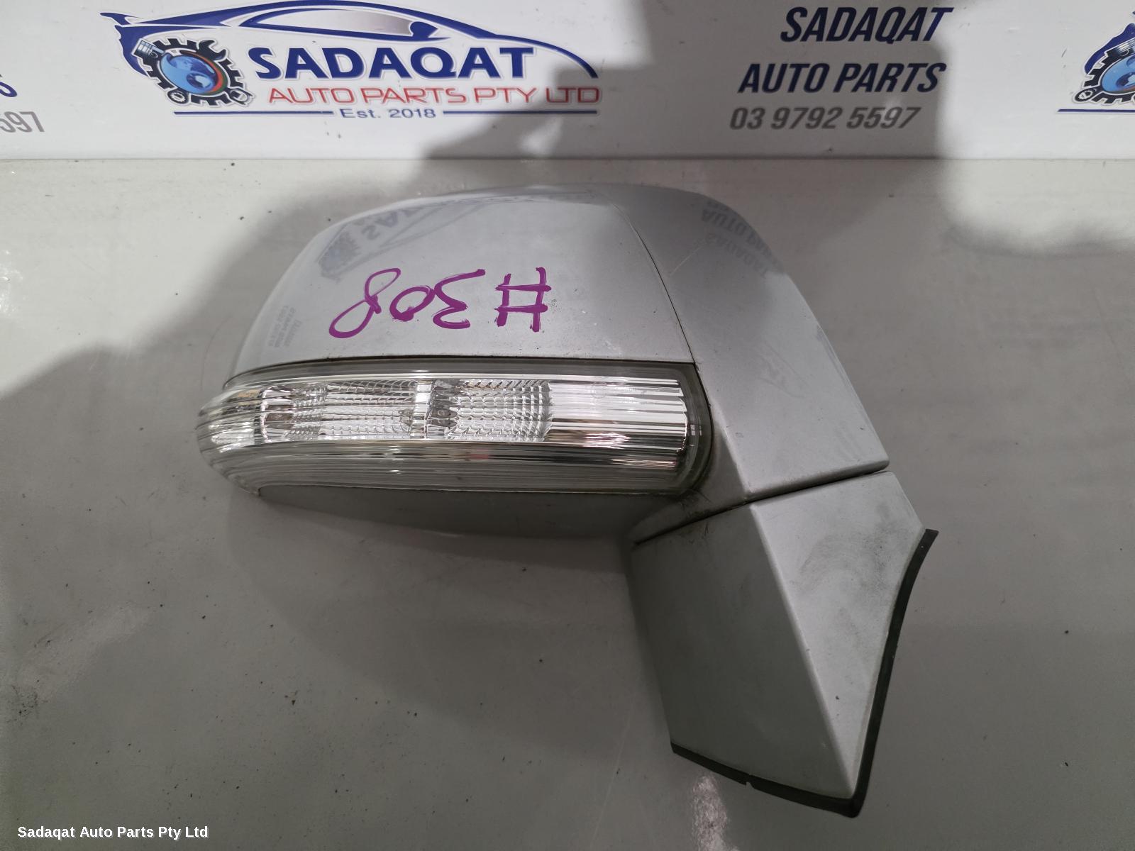 Holden Captiva Right Door Mirror