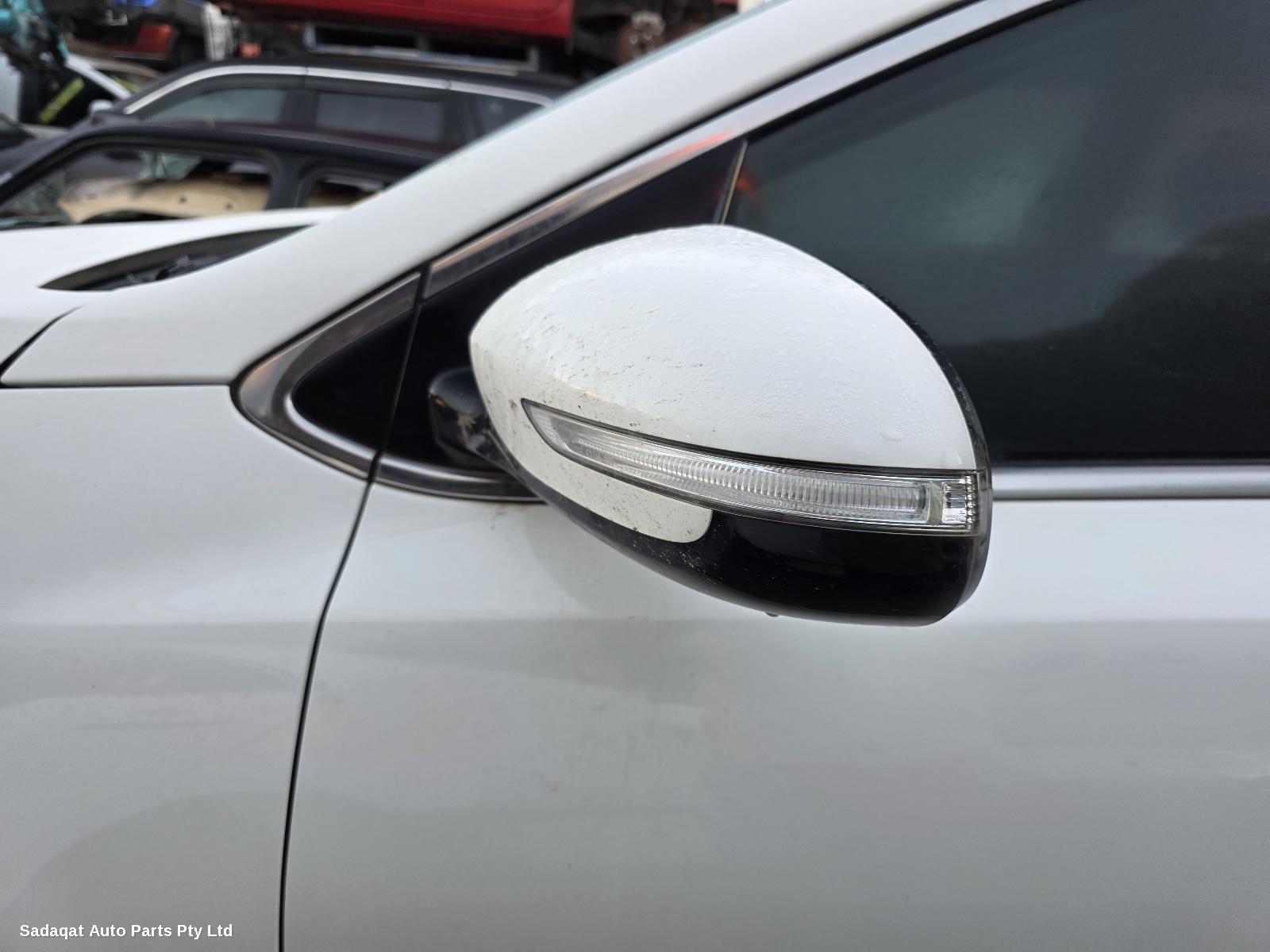 Kia Sportage Right Guard