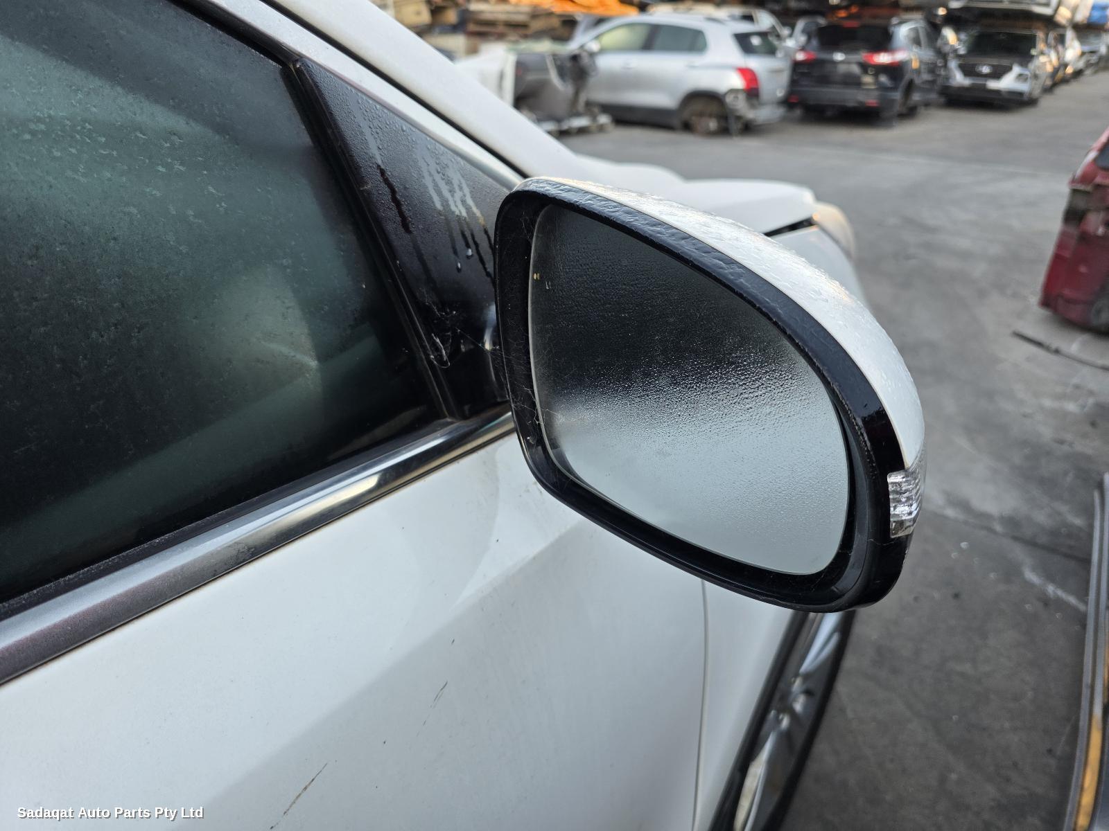 Kia Sportage Right Guard