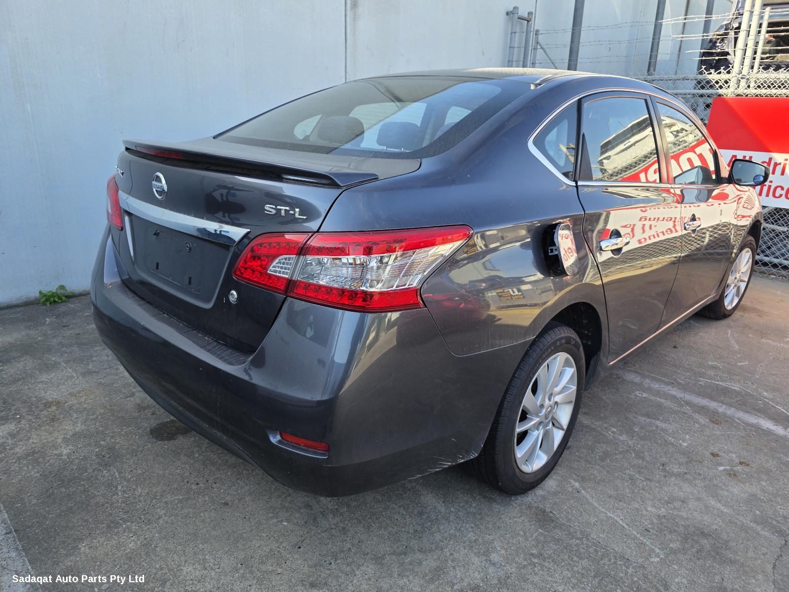 Nissan Pulsar Left Door Mirror