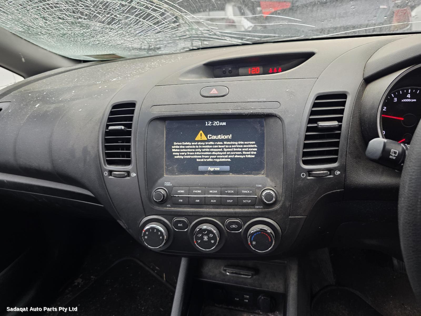 Kia Cerato Right Guard