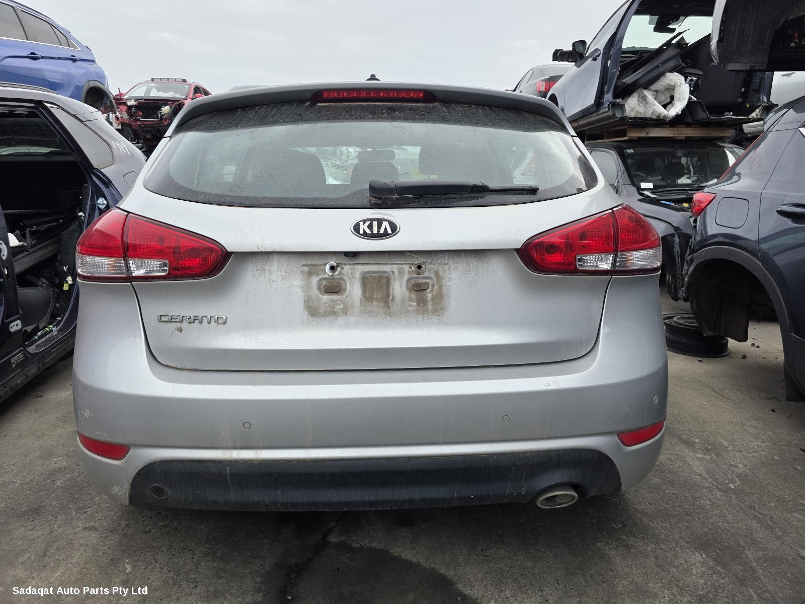 Kia Cerato Right Guard