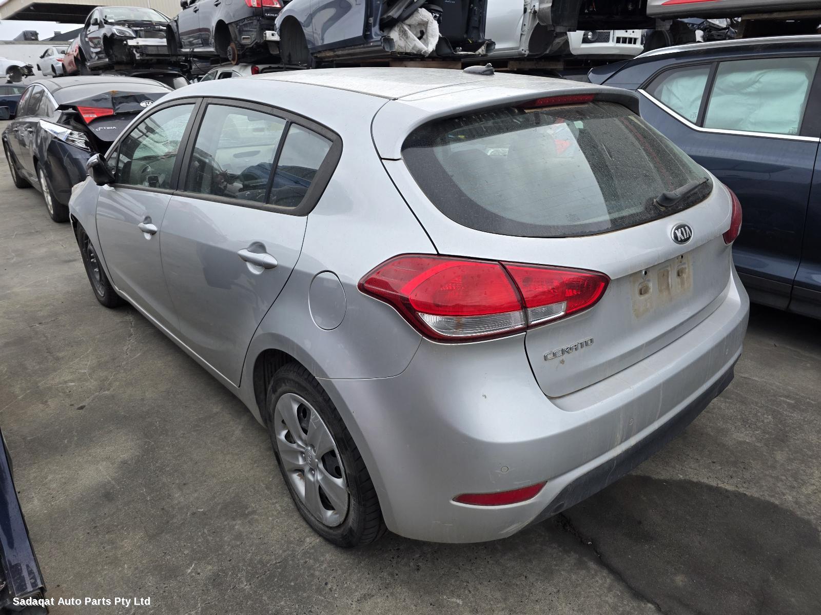 Kia Cerato Right Guard